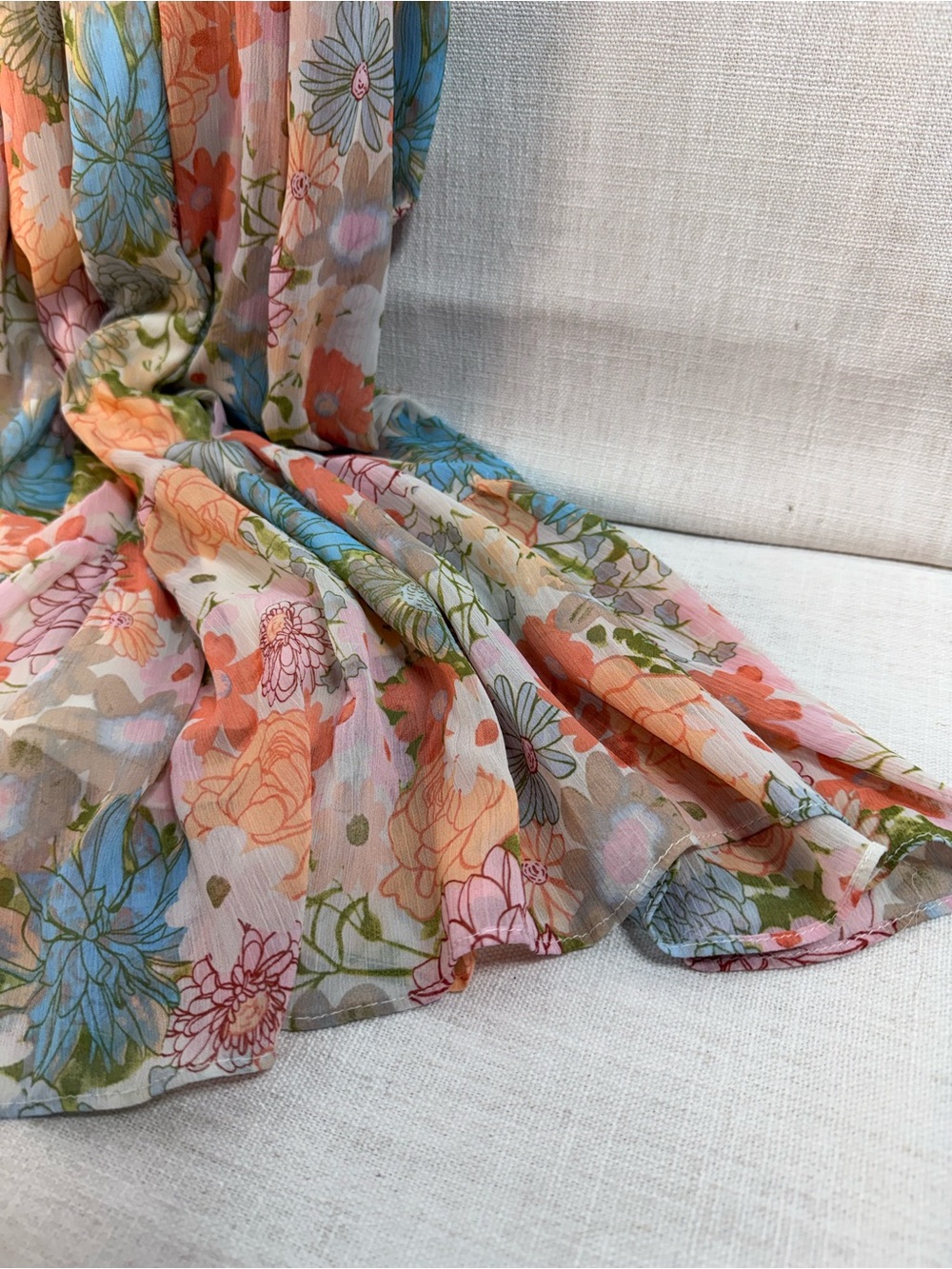 Taylor Pastel Floral Halter Maxi Dress with Belt - Picture 4 of 9